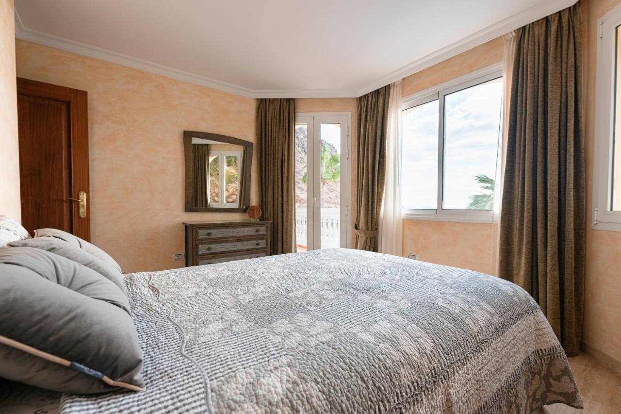 Villa Faya On The First Ocean Line With New Heated Pool Лос Кристианос Экстерьер фото